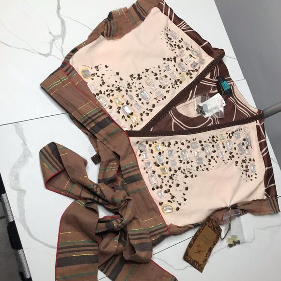 a common thread cropped wrap top - Picture 1 of 7